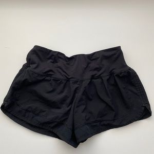 BLACK ATHLETIC SHORTS